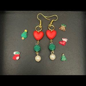 GORGEOUS Christmas Bead Earrings